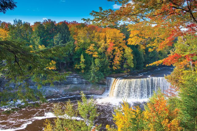 A Visit To Michigan S Tahquamenon Falls Country Lake