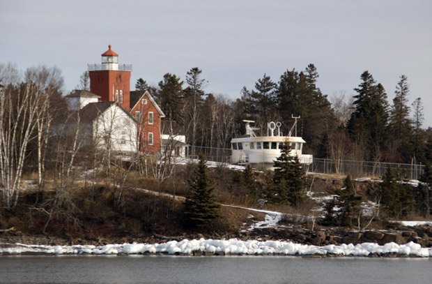 Lighthouse Bed & Breakfast Inn. - Lake Superior Magazine