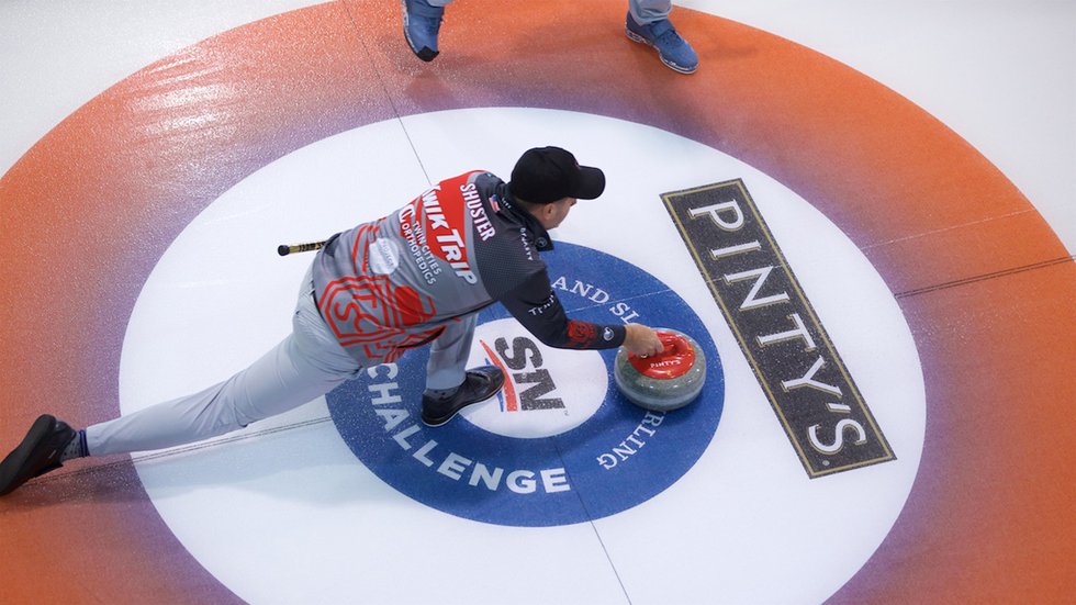 ATCTW110918.curling1.1240.jpg